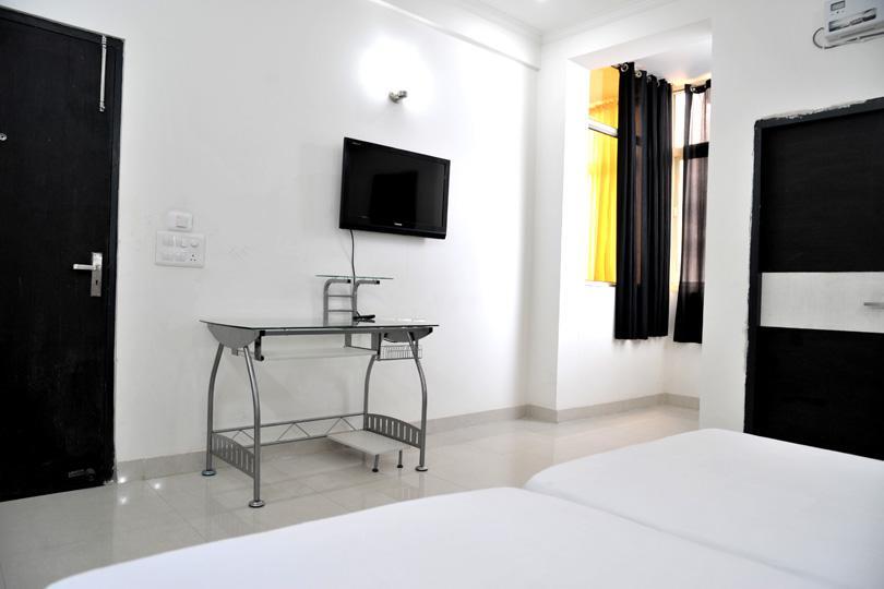 Aura Suites Gurgaon Extérieur photo
